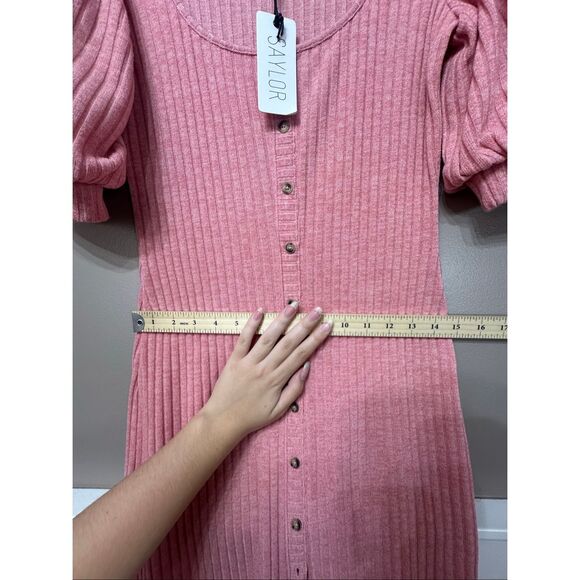 NWT SAYLOR Malavika Knitted Puff Sleeve Scoop Neckline Cardigan Midi Dress M - Picture 11 of 13